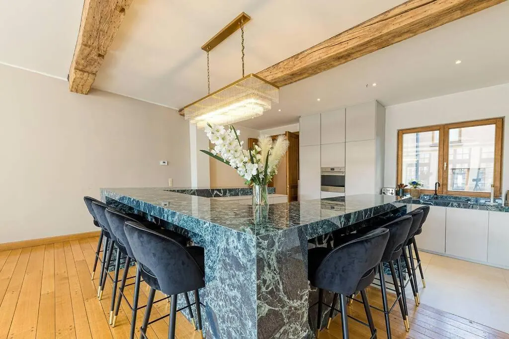 Unique Flat On The Grand Place Brussel